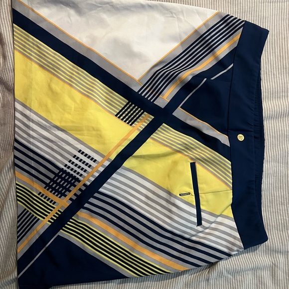 EP Women’s Golf Skort, Size M - Picture 2 of 3